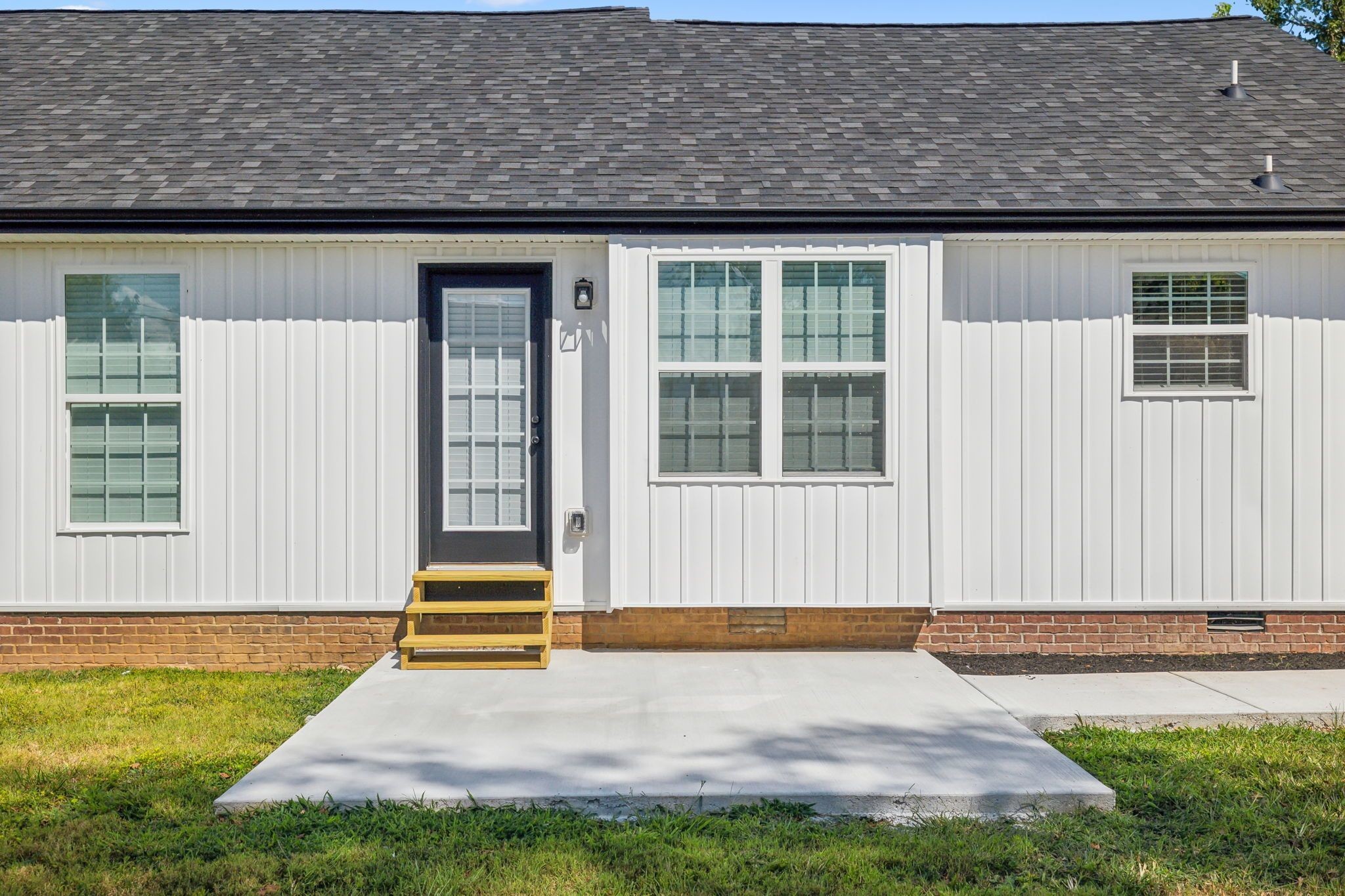 1824 Cottingham Ct Property Photo 37