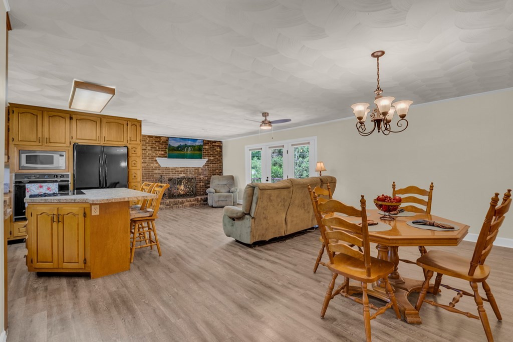 1411 Lakeview Rd Property Photo 7