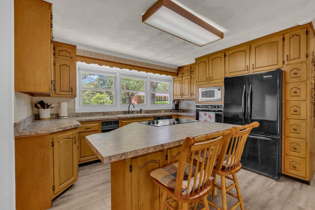 1411 Lakeview Rd Property Photo 9