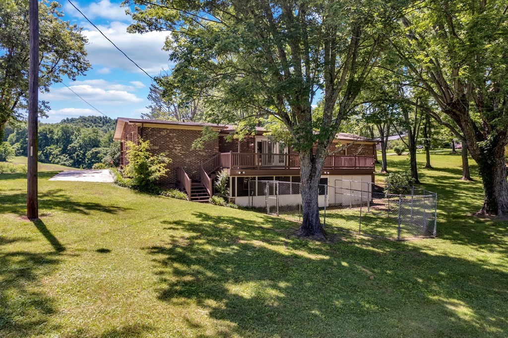 1411 Lakeview Rd Property Photo 28