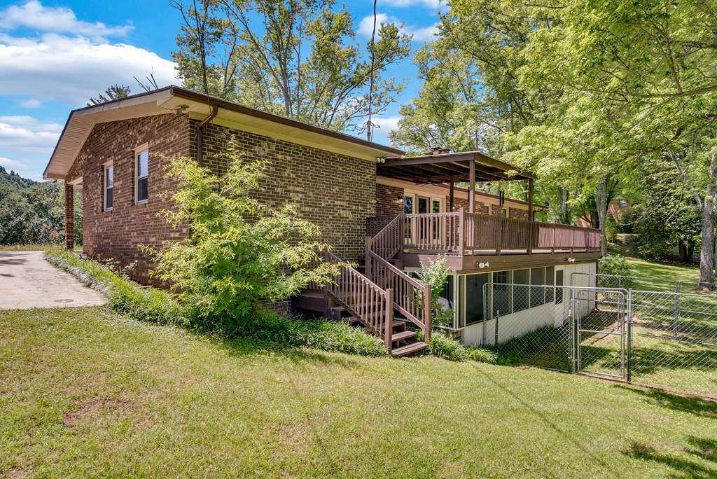 1411 Lakeview Rd Property Photo 29