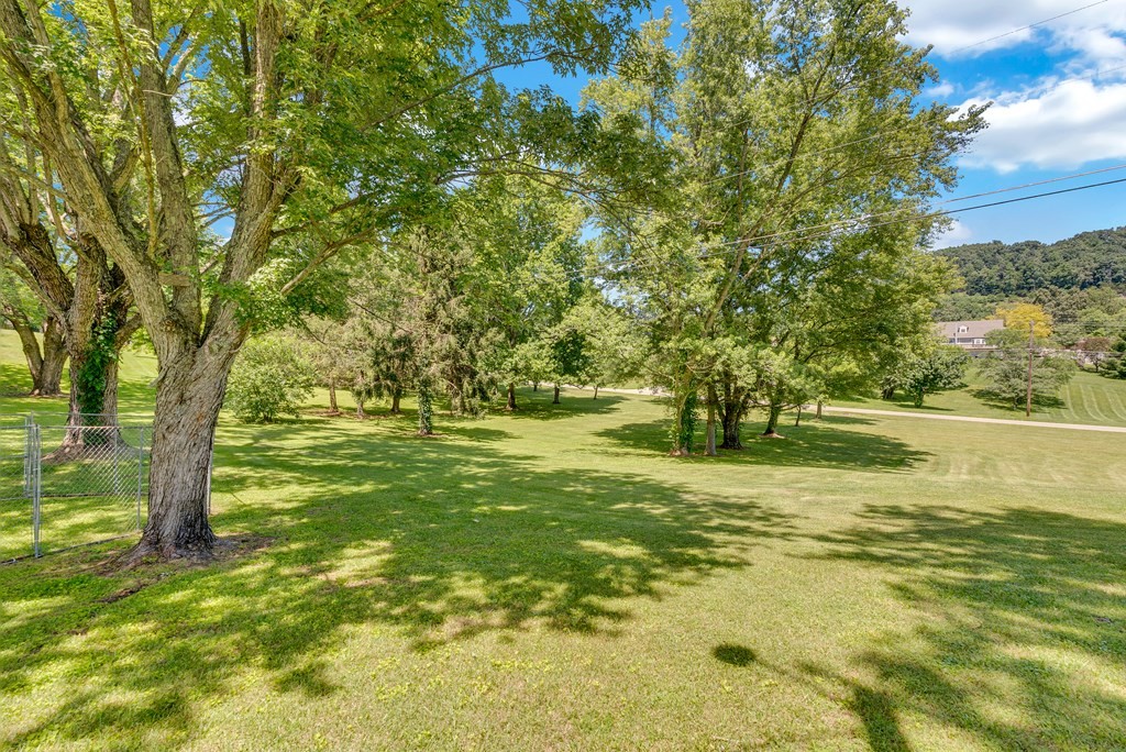 1411 Lakeview Rd Property Photo 37