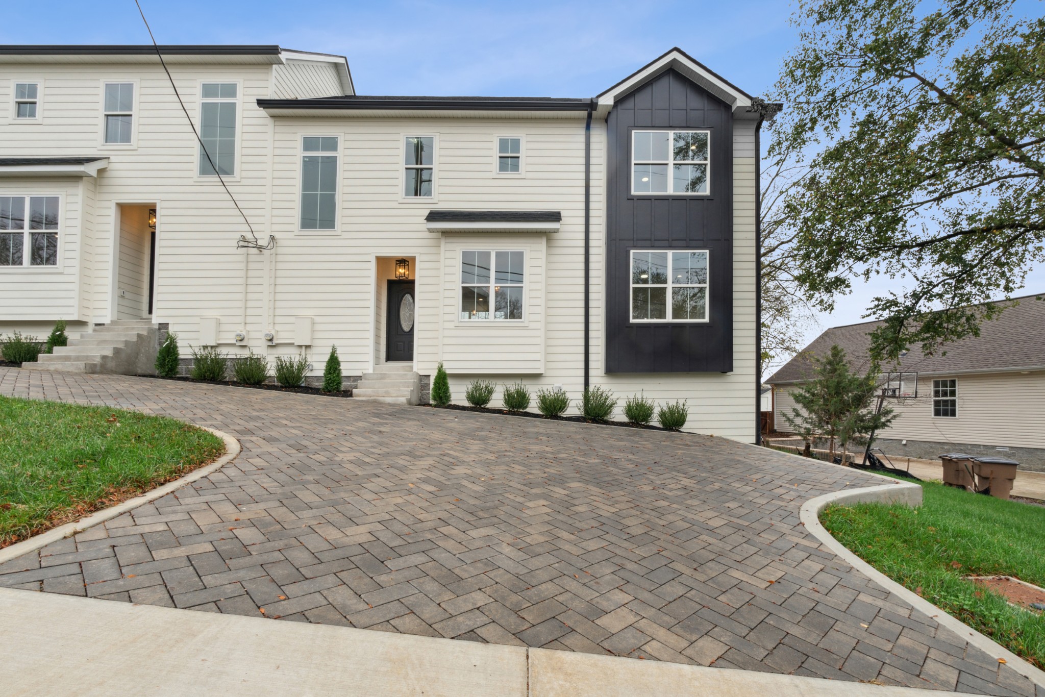 302 Alice Avenue #b Property Photo 1