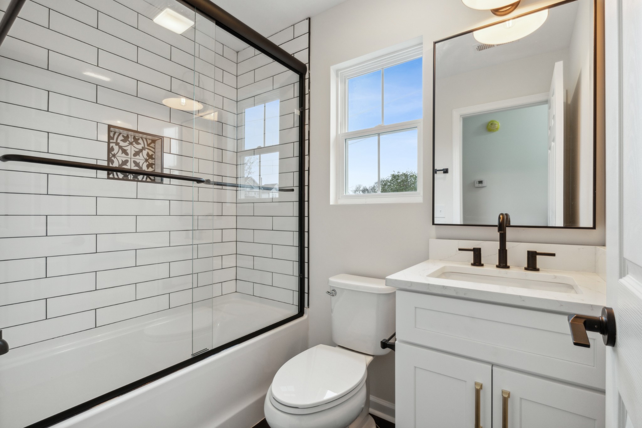 302 Alice Avenue #b Property Photo 10
