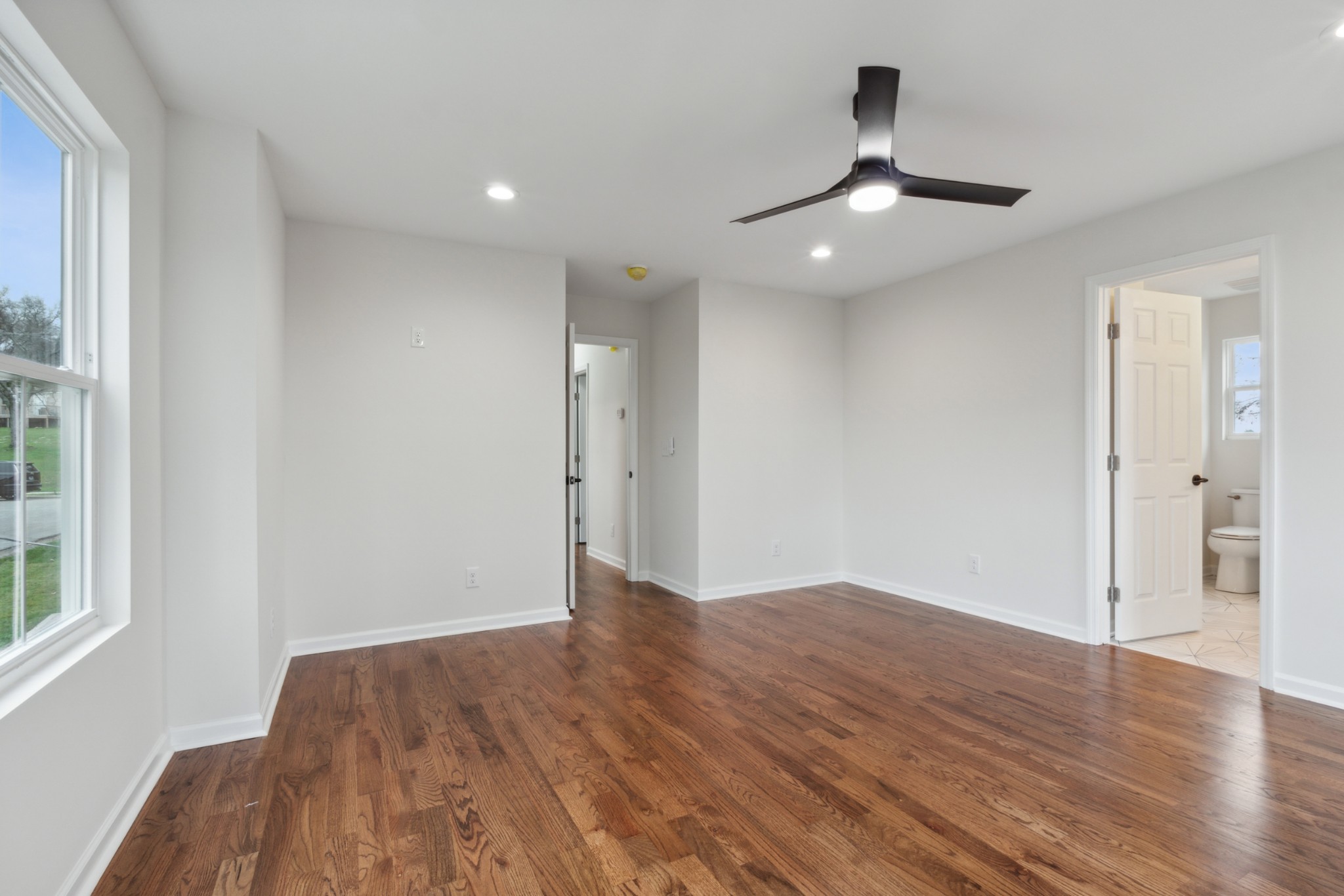 302 Alice Avenue #b Property Photo 11