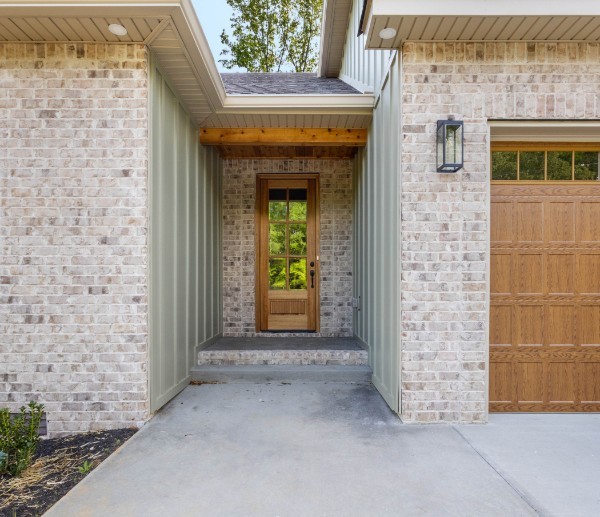 1607 Charlie Rd Property Photo 2