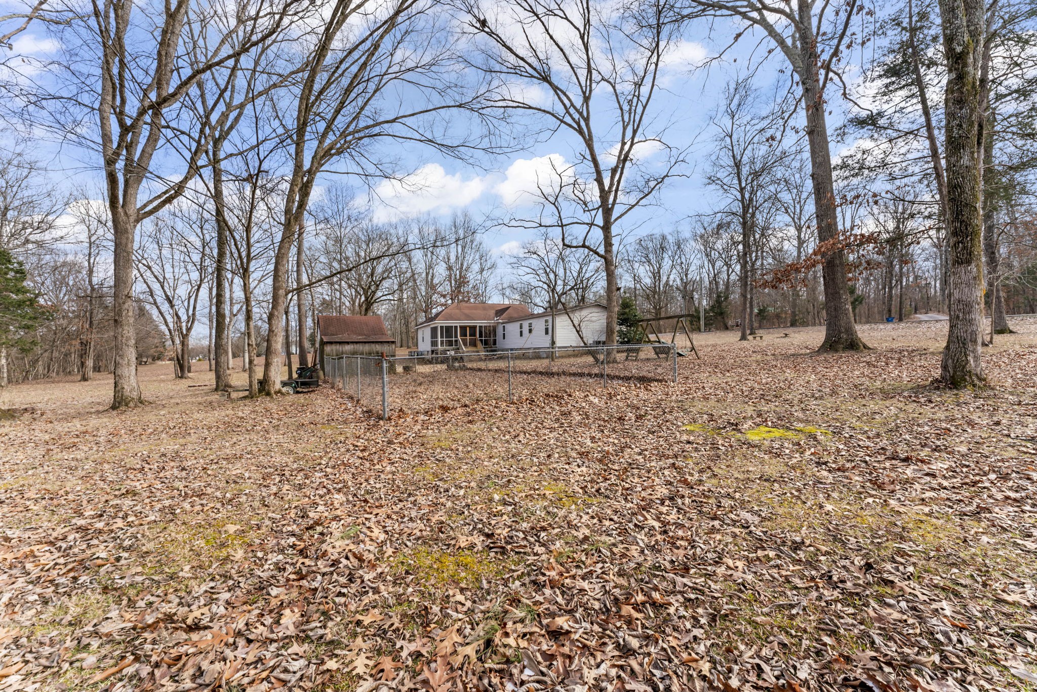 2394 Thompson Rd Property Photo 8