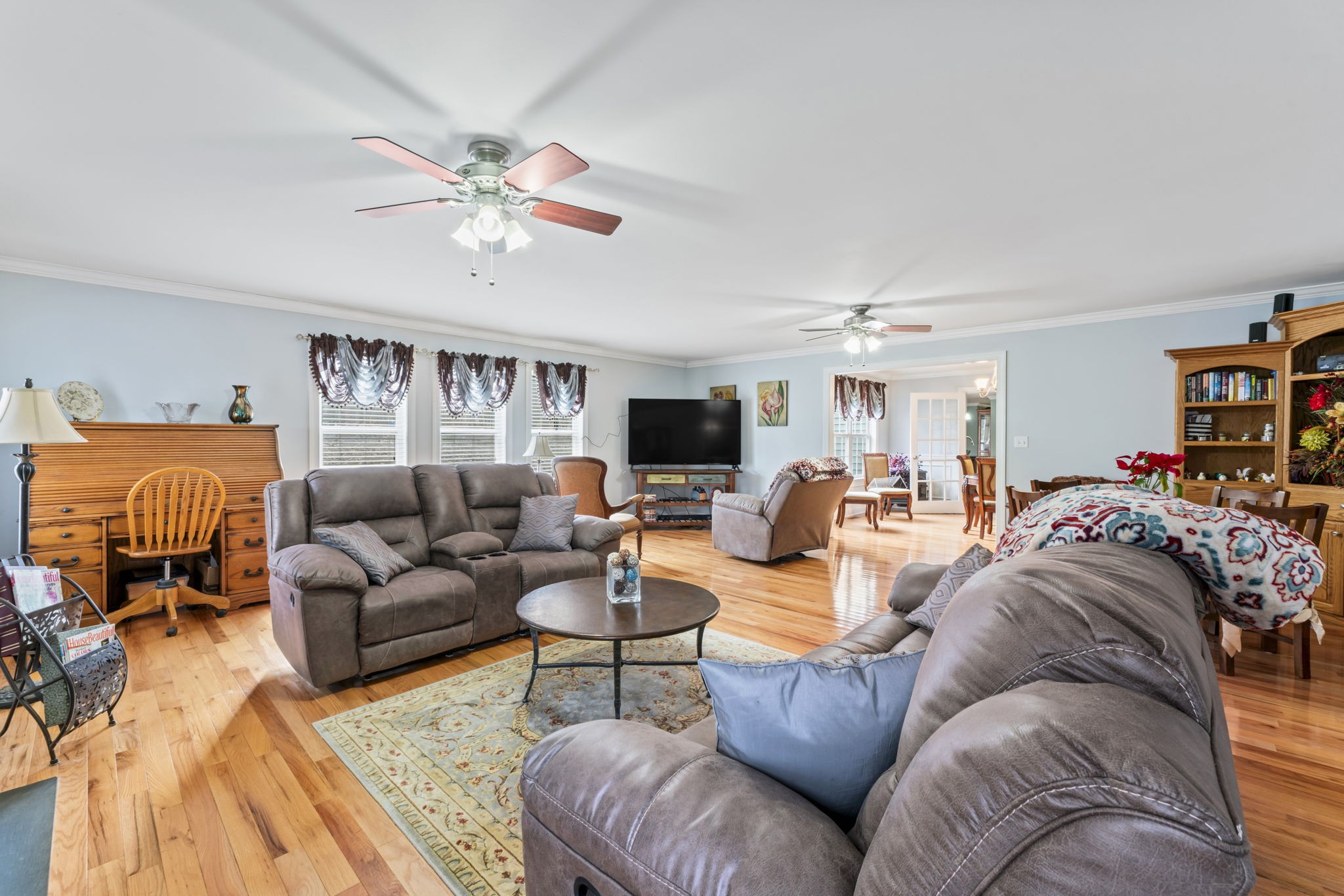 2394 Thompson Rd Property Photo 11