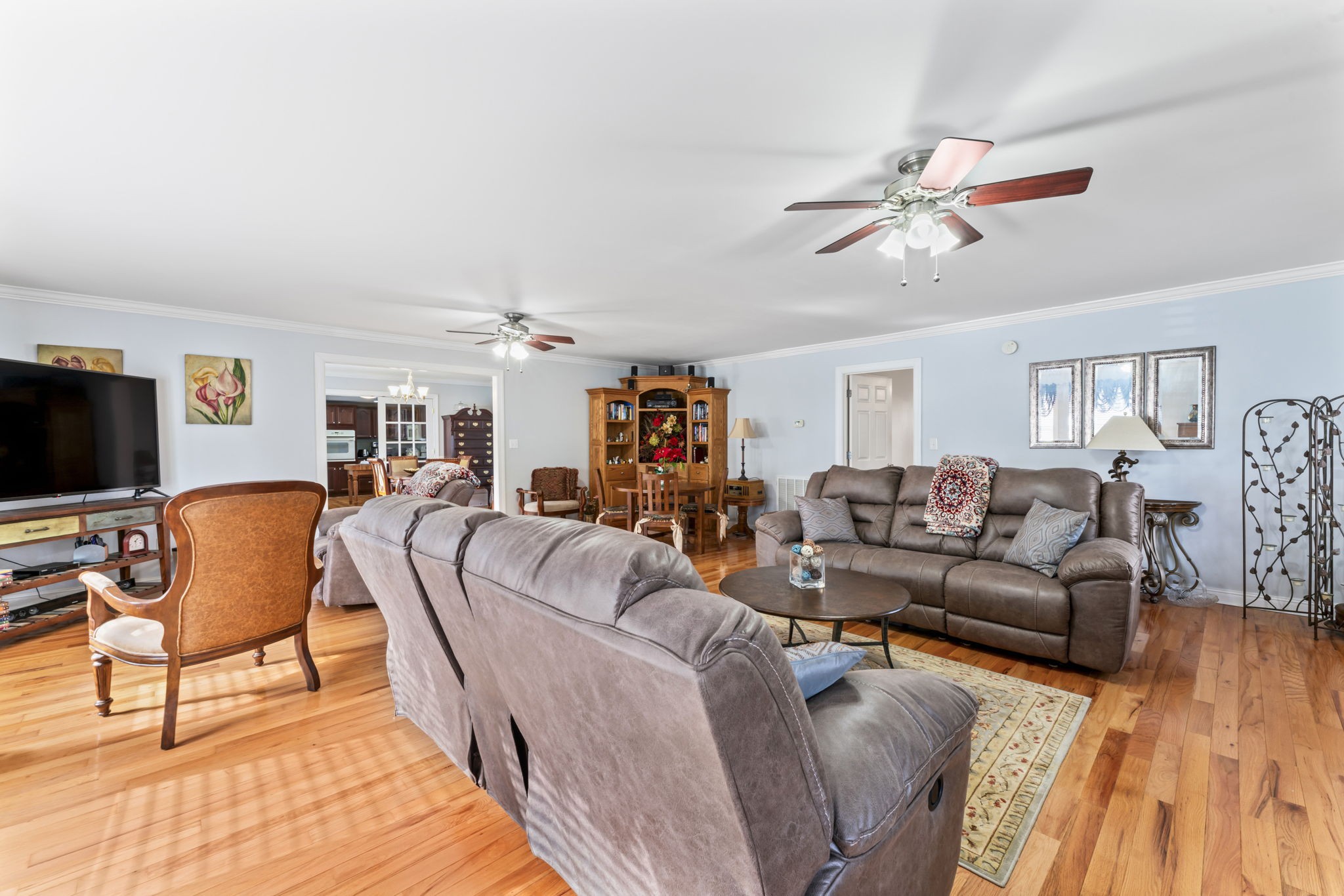 2394 Thompson Rd Property Photo 12