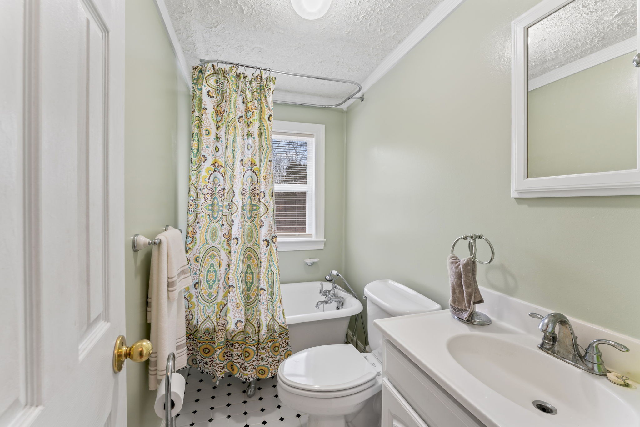 2394 Thompson Rd Property Photo 34