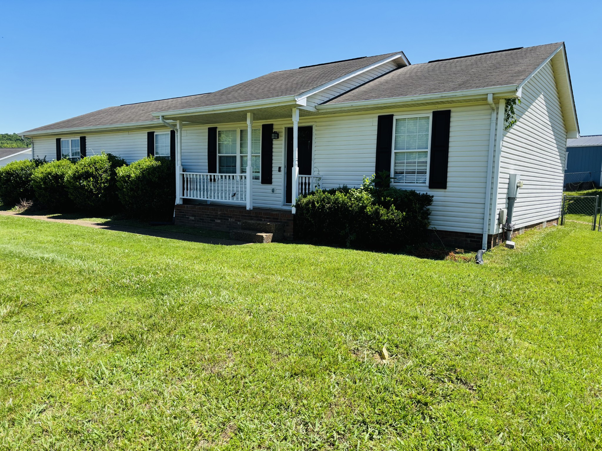 218 Cumberland Cove Dr Property Photo 1