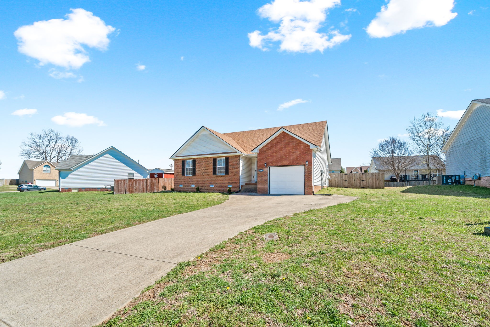 2774 N Whitfield Rd Property Photo 2