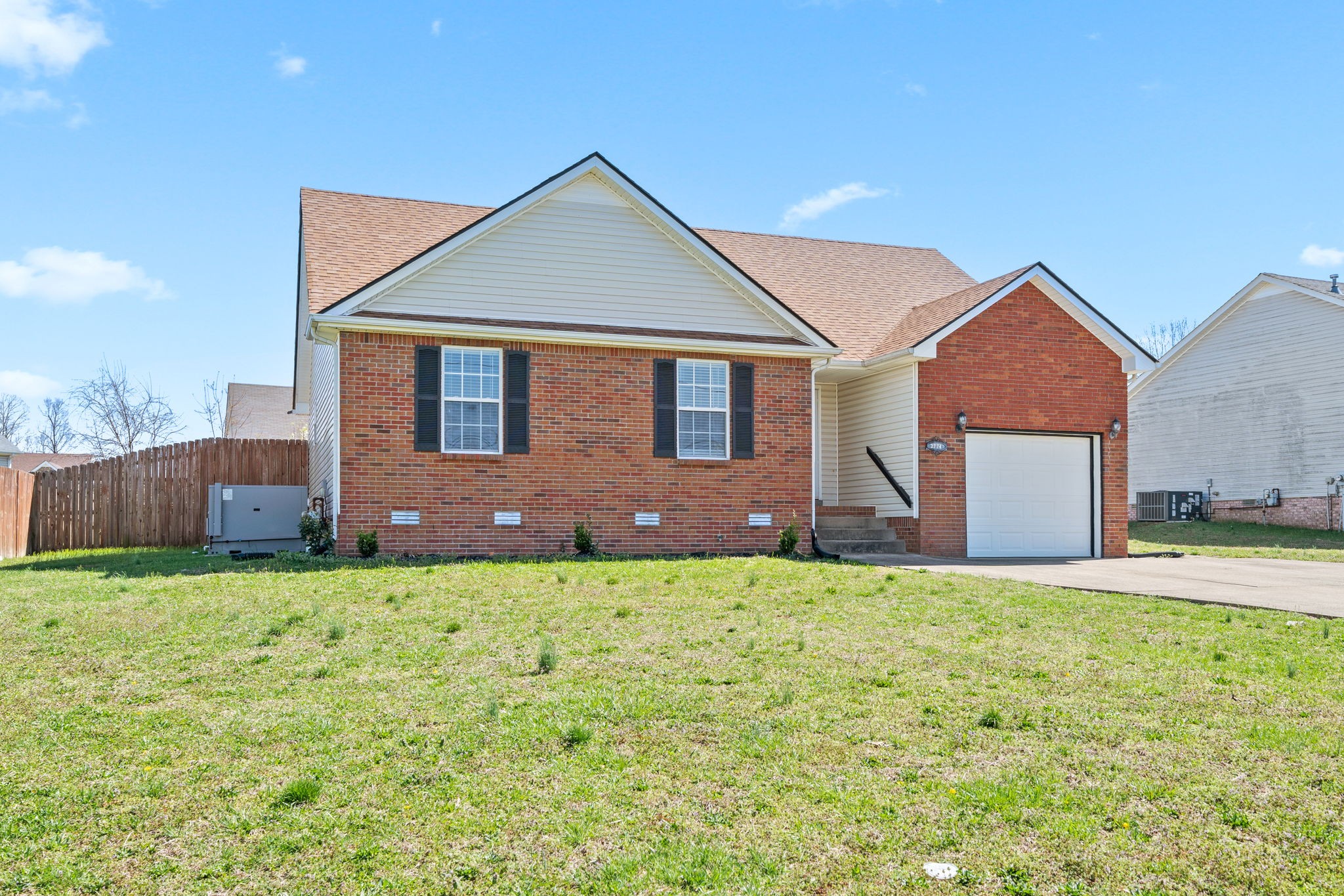 2774 N Whitfield Rd Property Photo 3