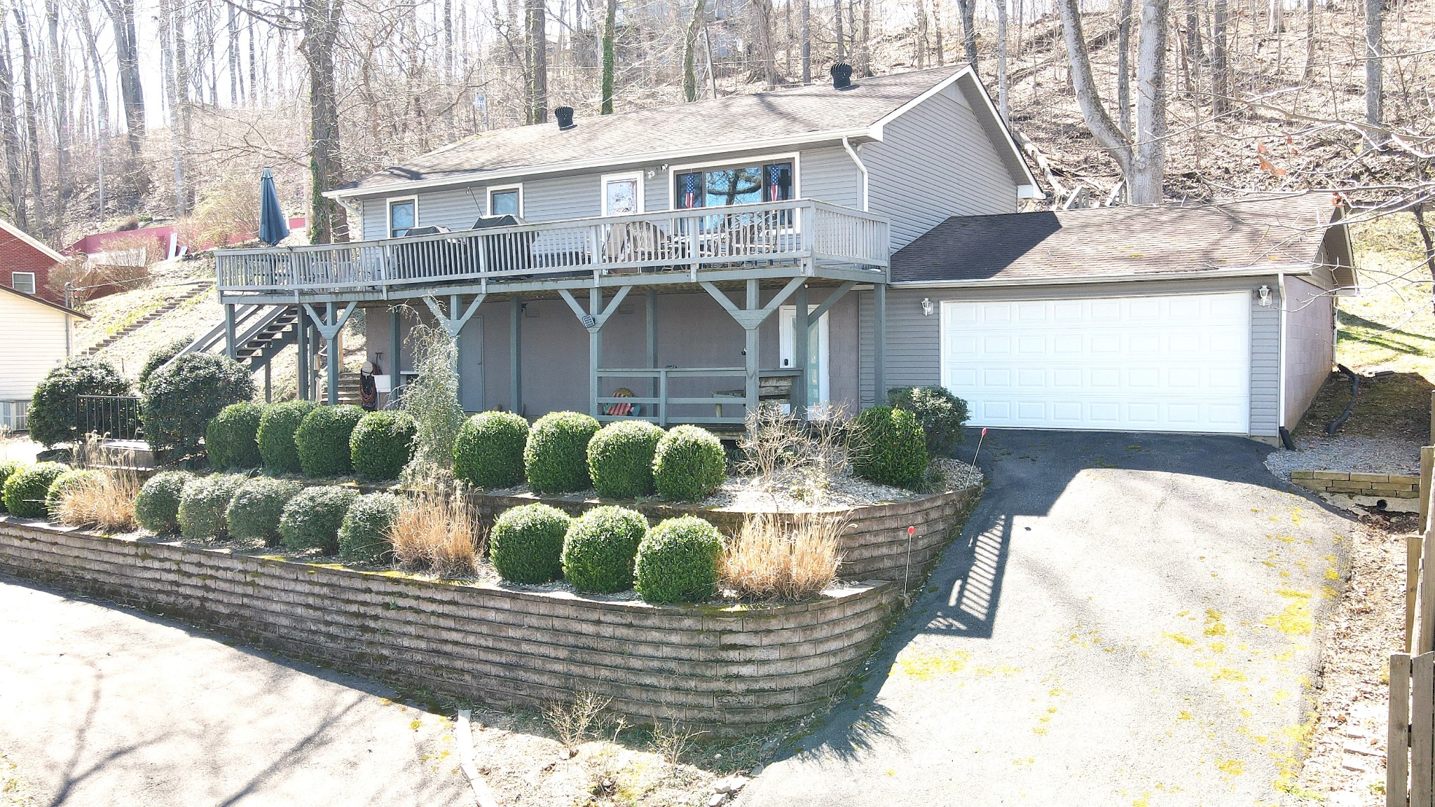 726 Stirling Rd Property Photo