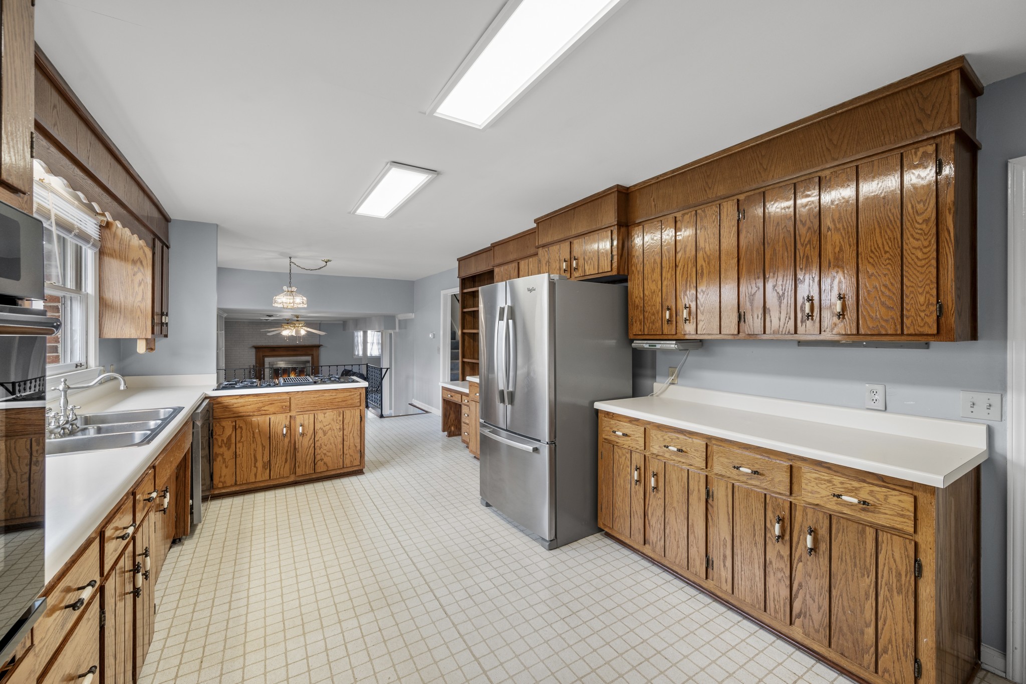 659 Huntington Pkwy Property Photo 12