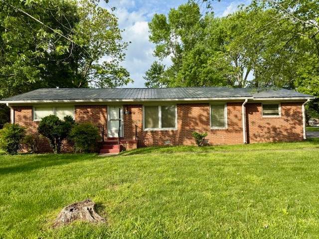 1302 Old Estill Springs Rd Property Photo