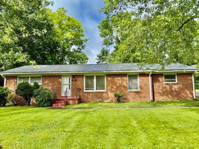 1302 Old Estill Springs Rd Property Photo