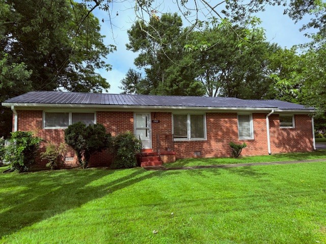 1302 Old Estill Springs Rd Property Photo 2
