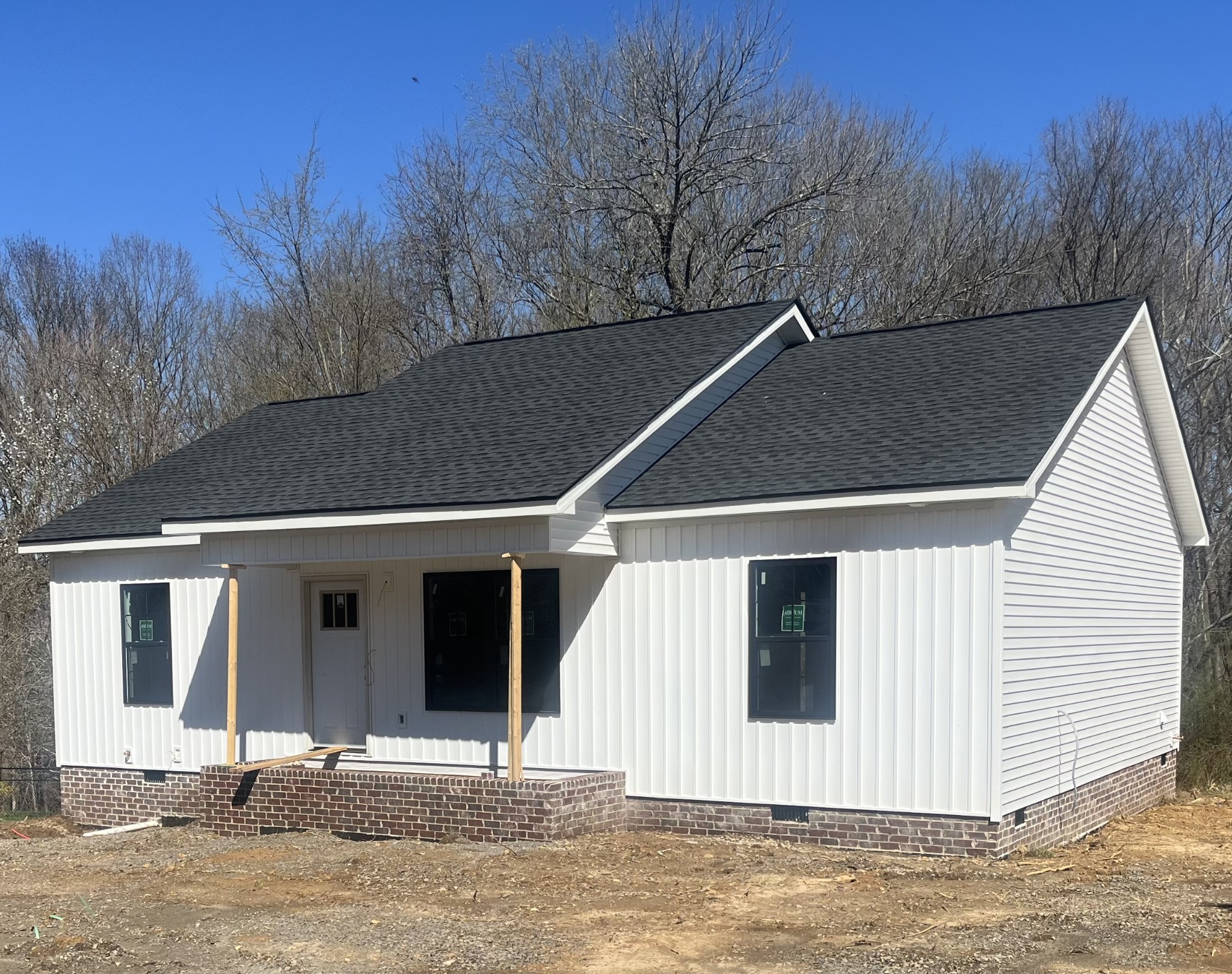 1003 Winding Ridge Rd Property Photo 1