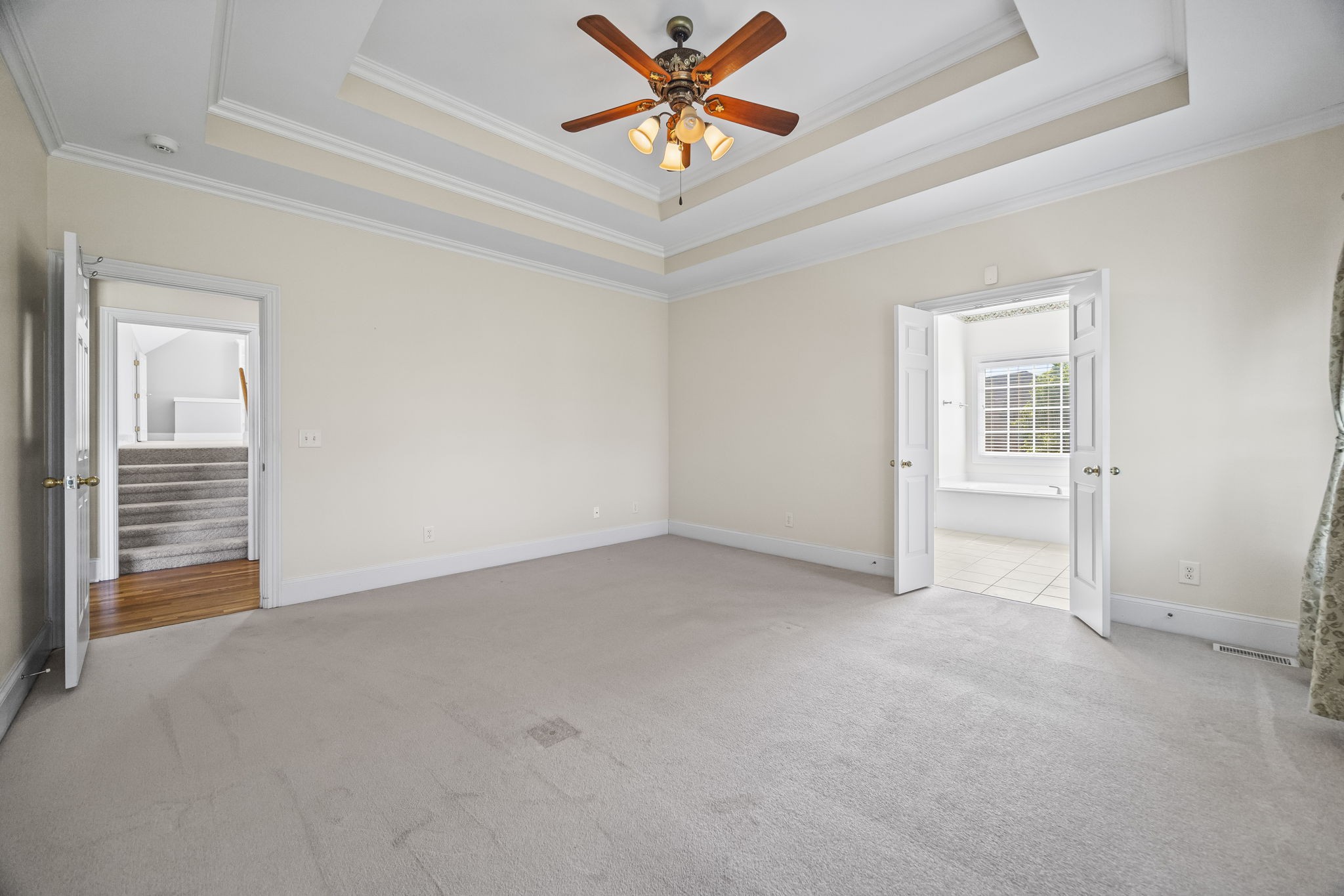 2102 Donna Kaye Ct Property Photo 27