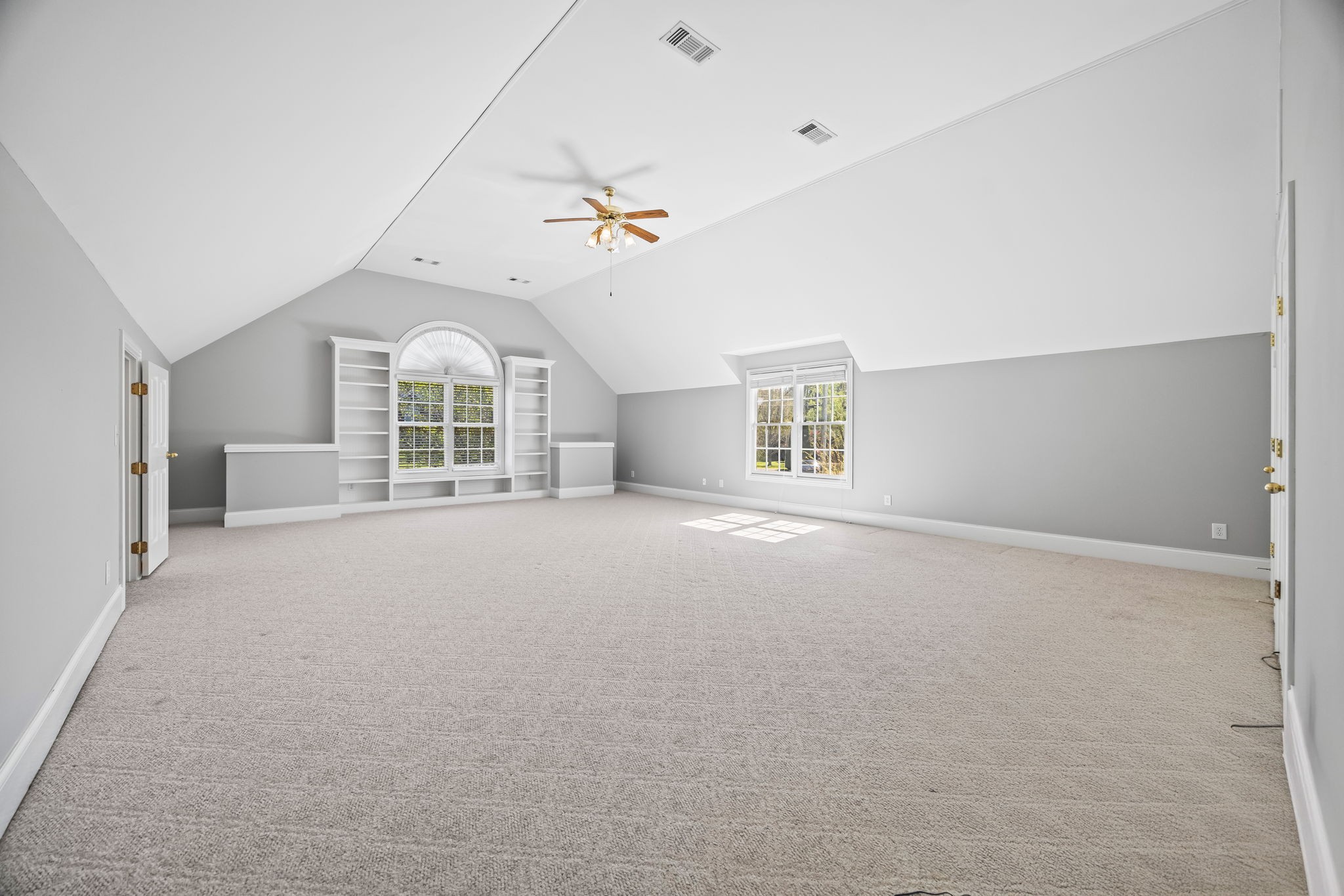 2102 Donna Kaye Ct Property Photo 32