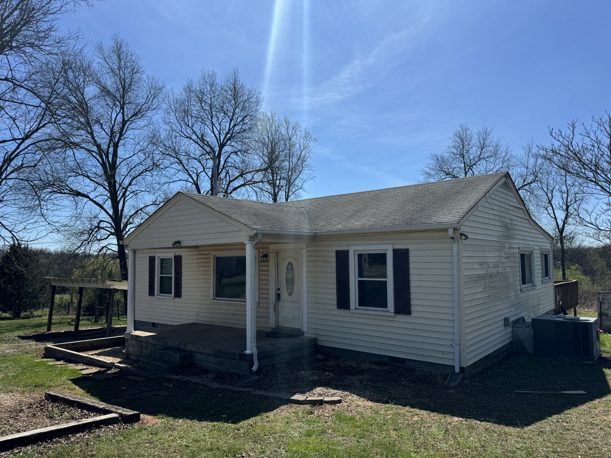 2996 Verona Caney Rd Property Photo 1