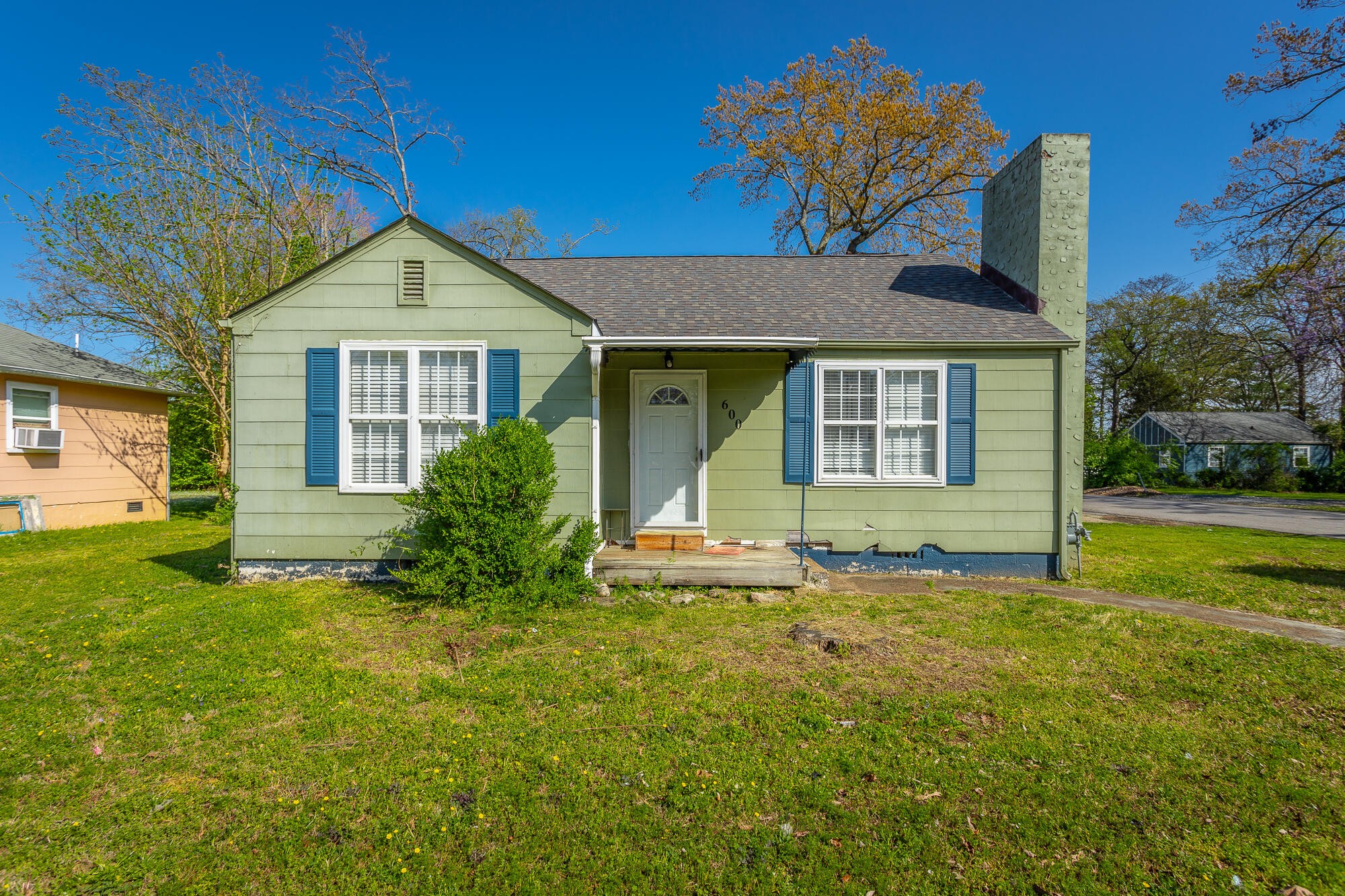 600 N Moore Road Property Photo