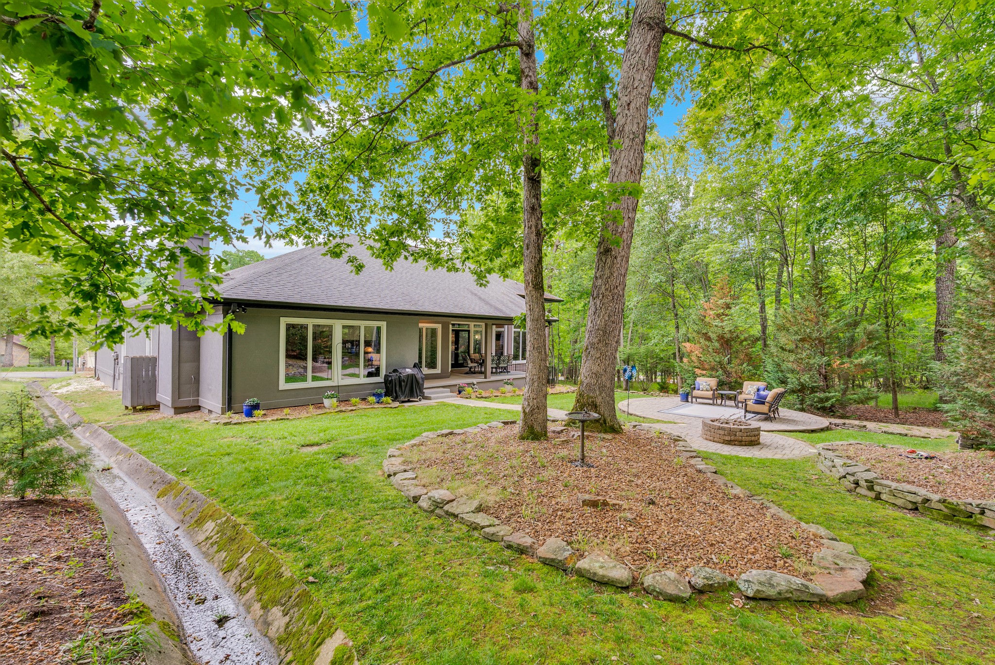 127 Motthaven Dr Property Photo 48