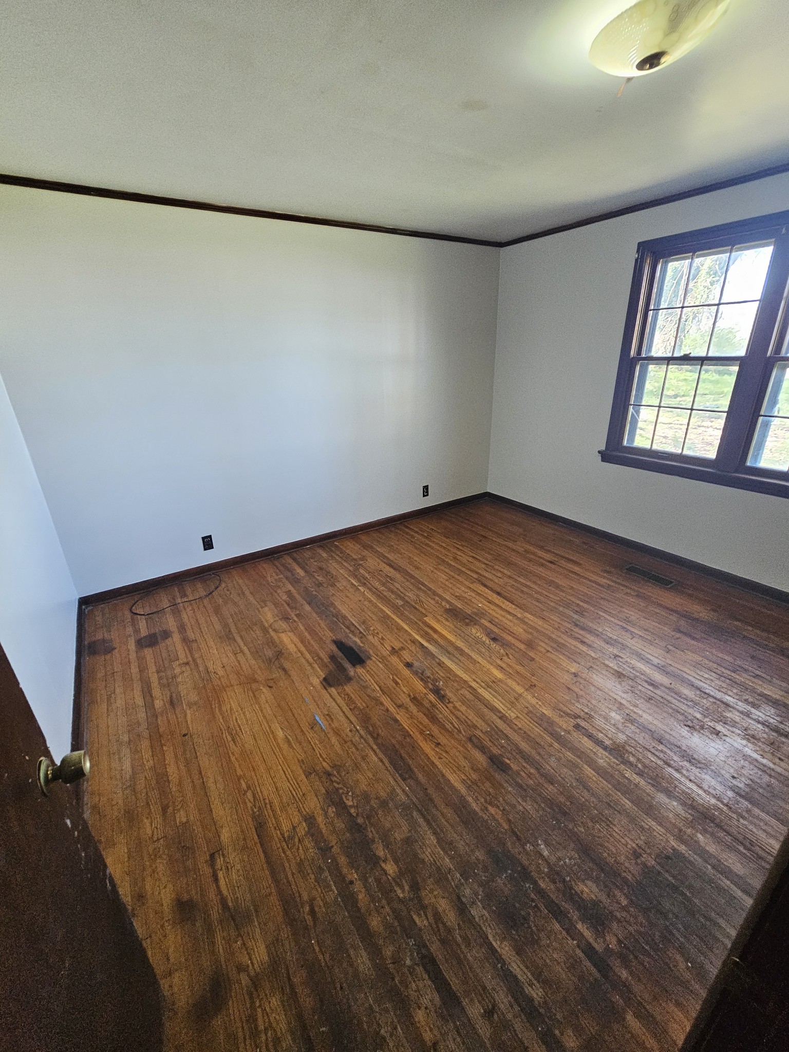 1842 Reynolds Rd Property Photo 6