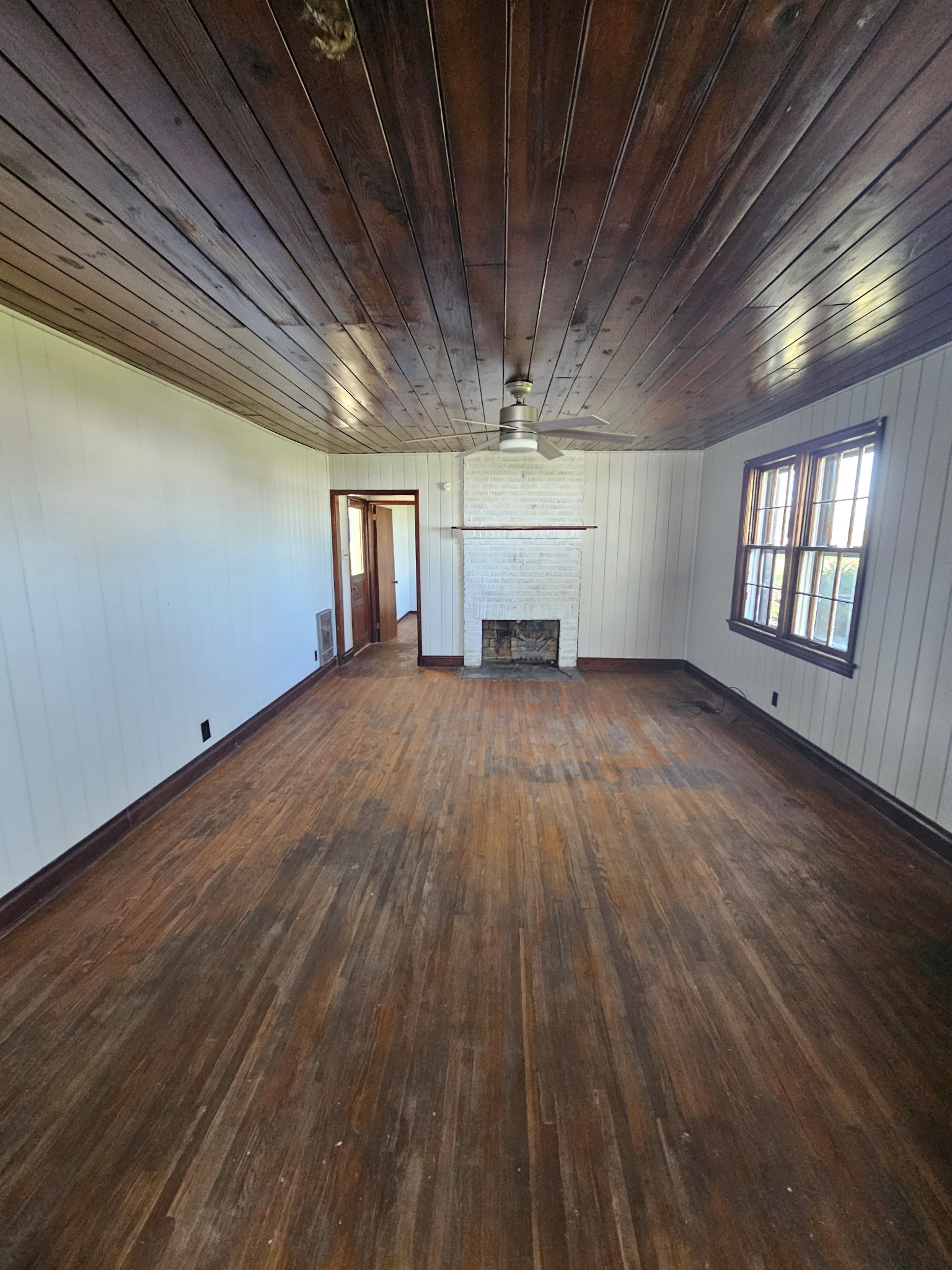 1842 Reynolds Rd Property Photo 7