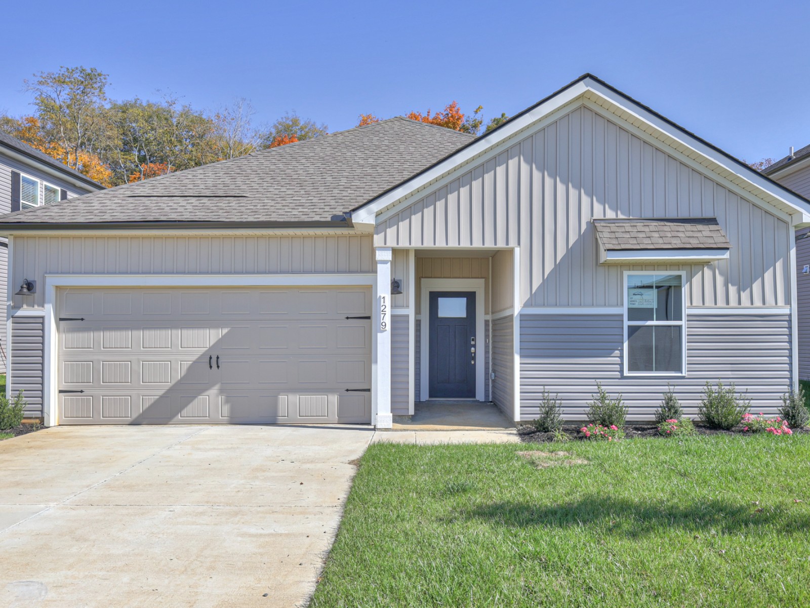 1279 Bluffton Circle Property Photo 1