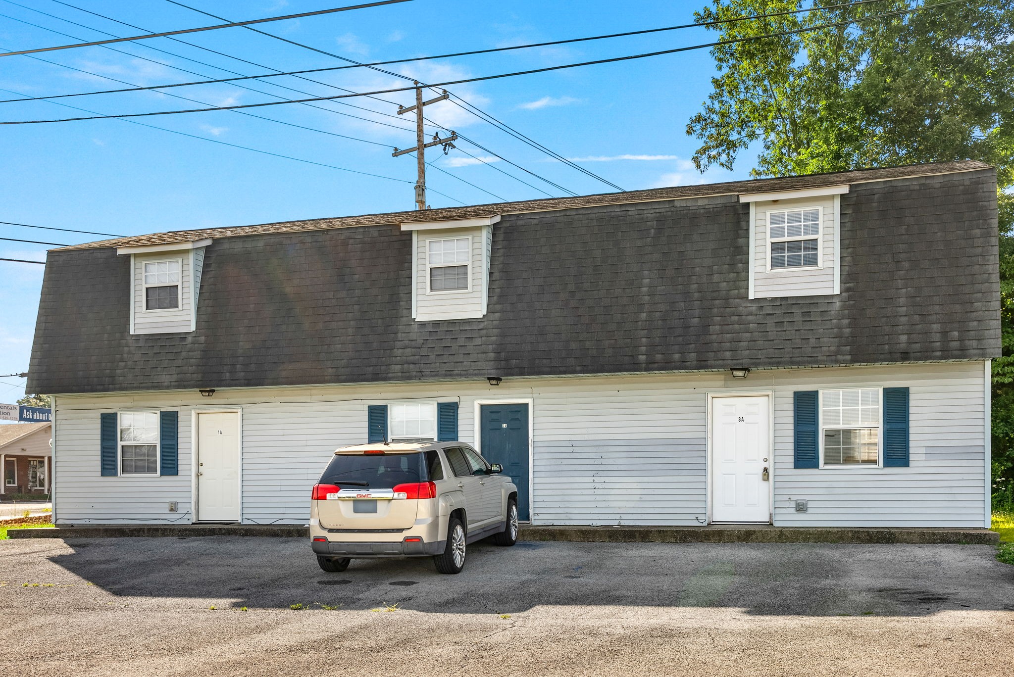 1375 Thompsonville Lane Property Photo 1