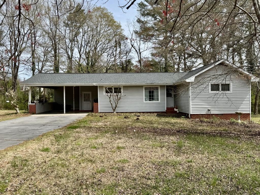 105 Pinedale Drive Property Photo