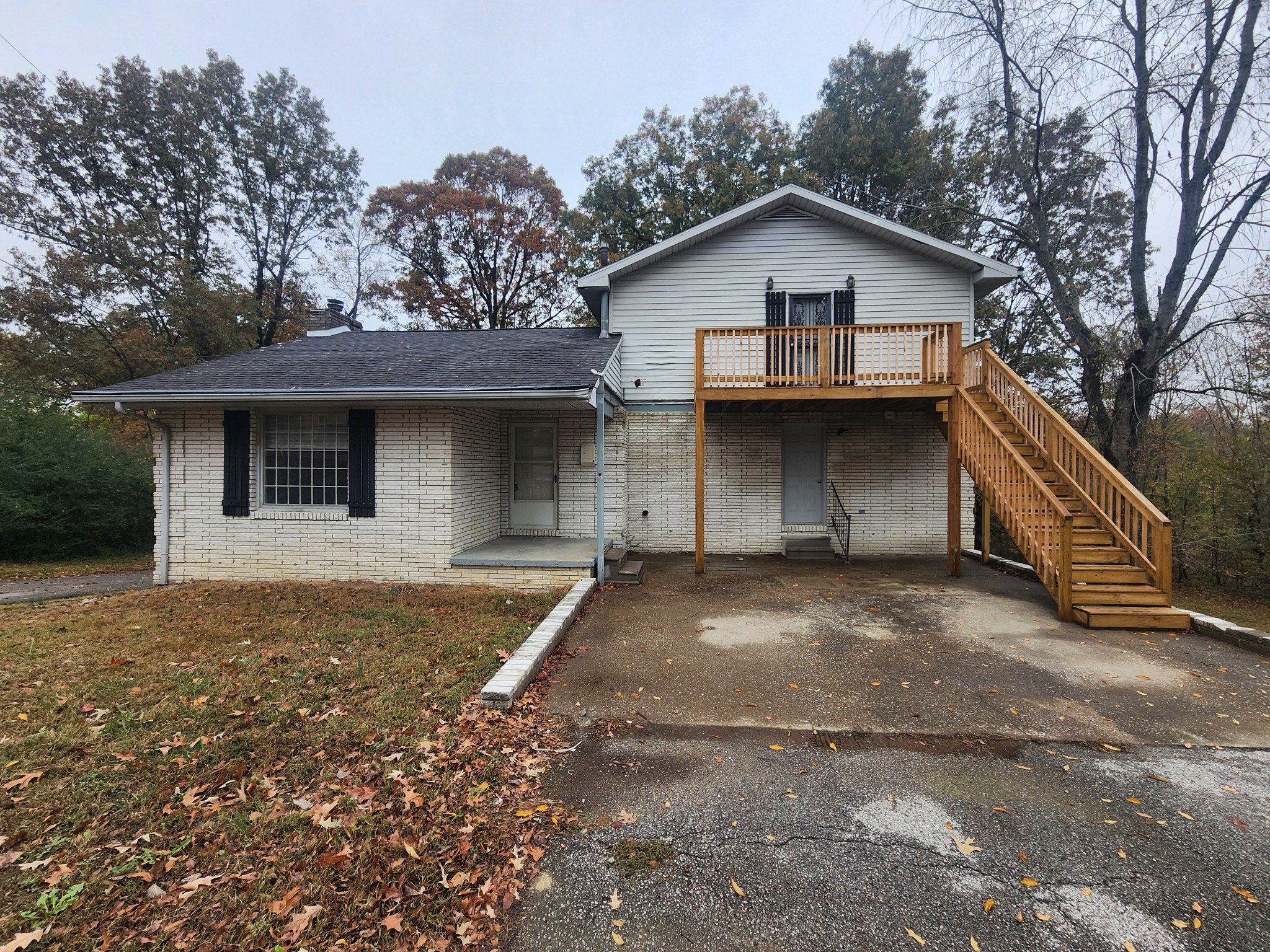 906 Edwards Street Property Photo