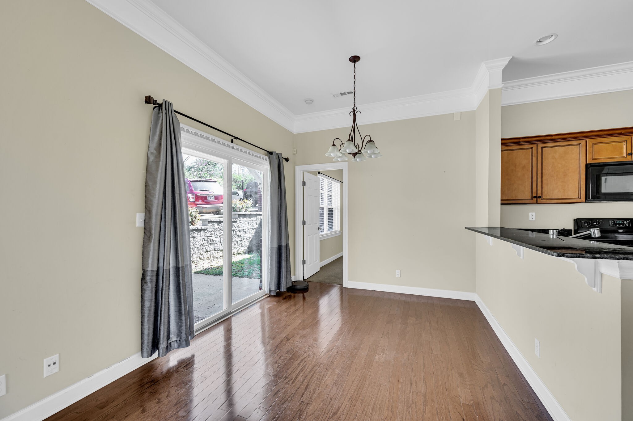 810 Bracken Trl Property Photo 9