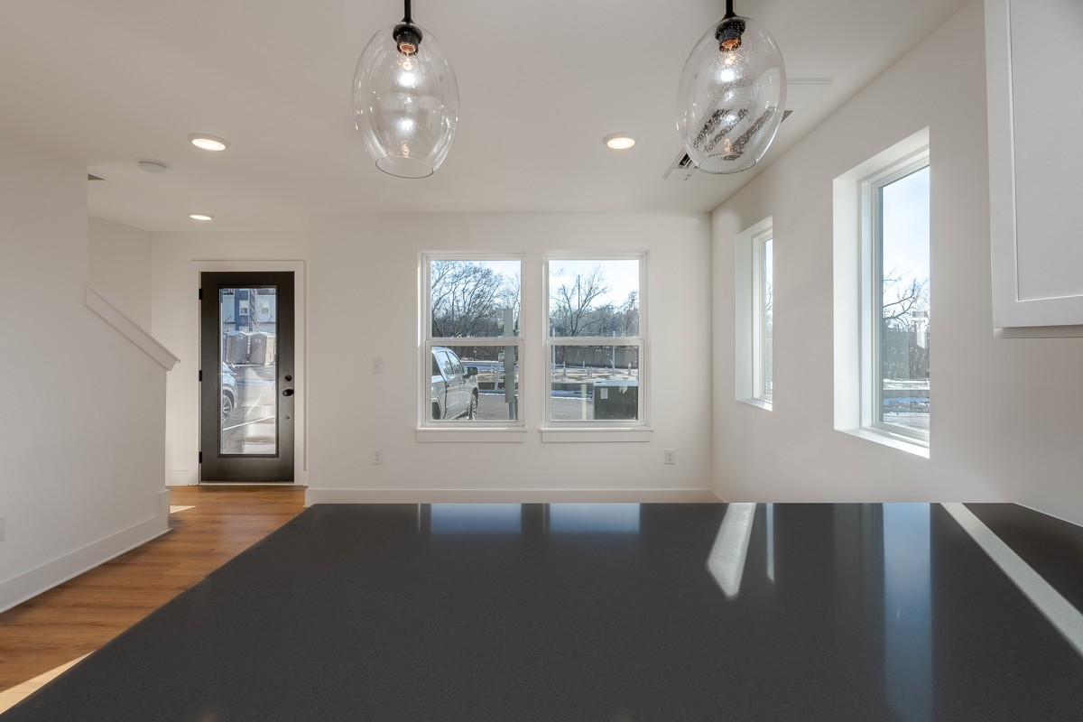 102 Duke St Property Photo 8