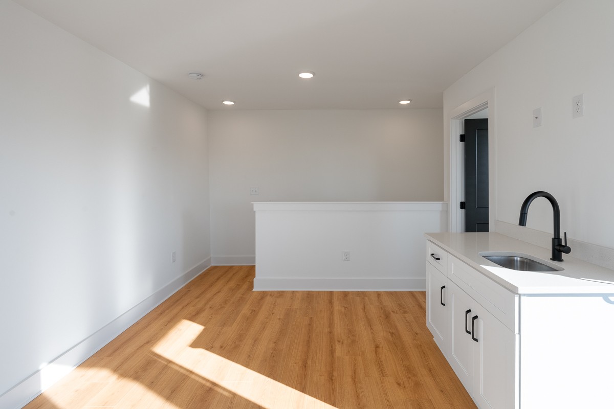 102 Duke St Property Photo 24