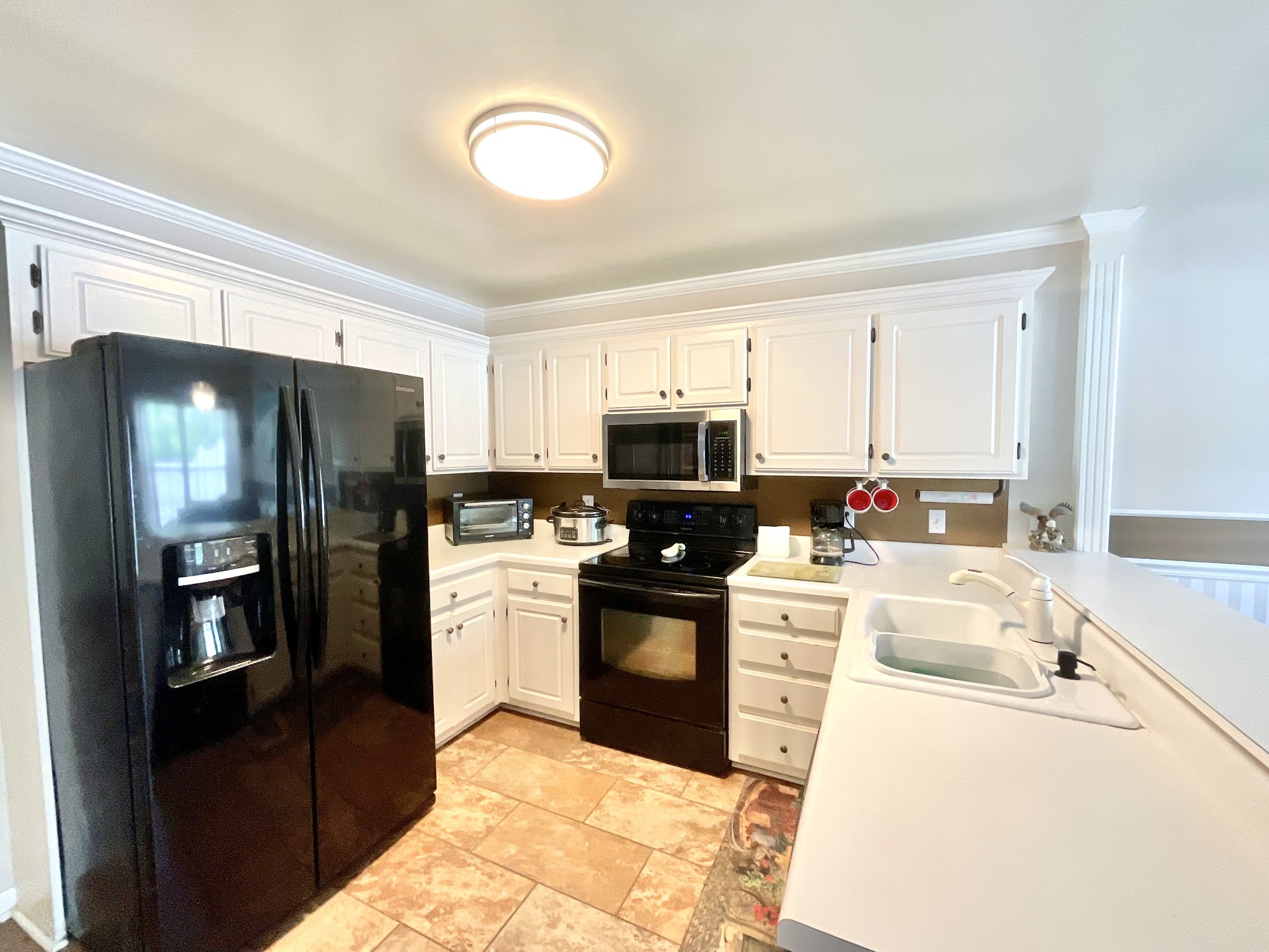 408 Biltmore Cir Property Photo 6