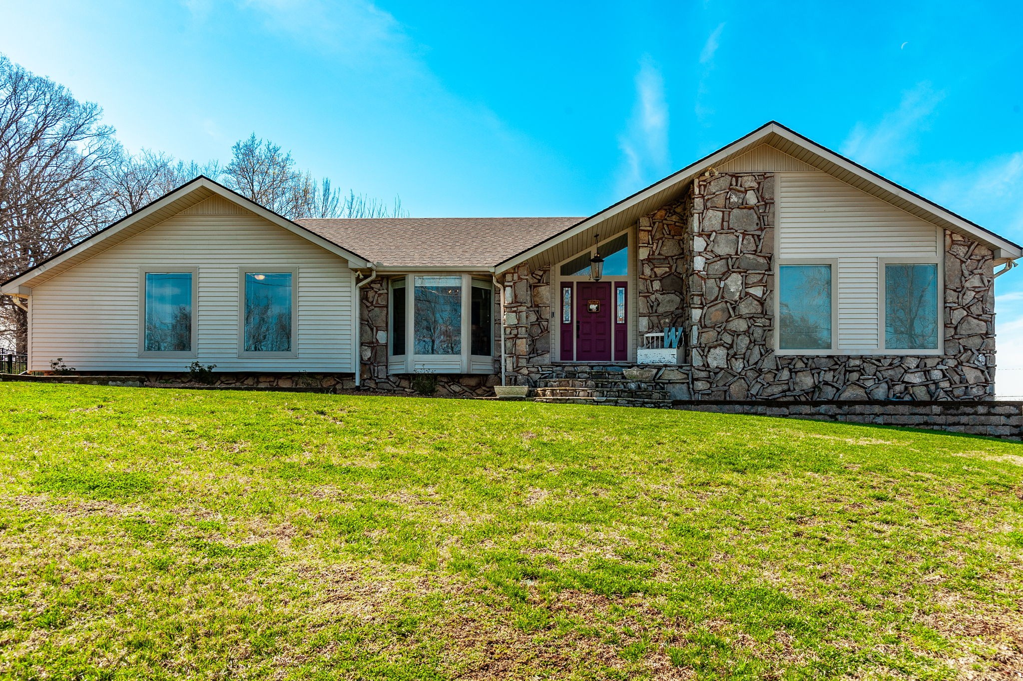 213 Peach Valley Rd Property Photo 3