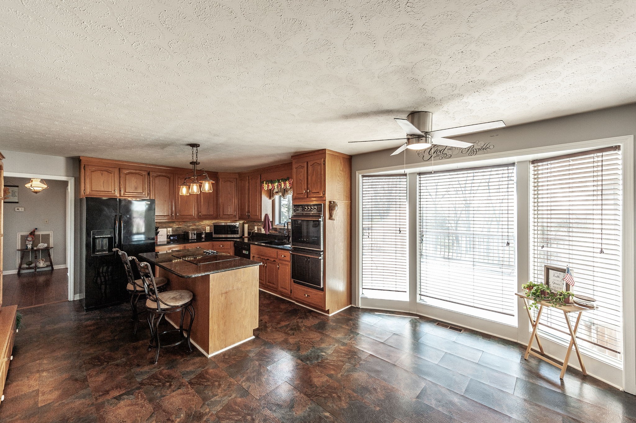 213 Peach Valley Rd Property Photo 11