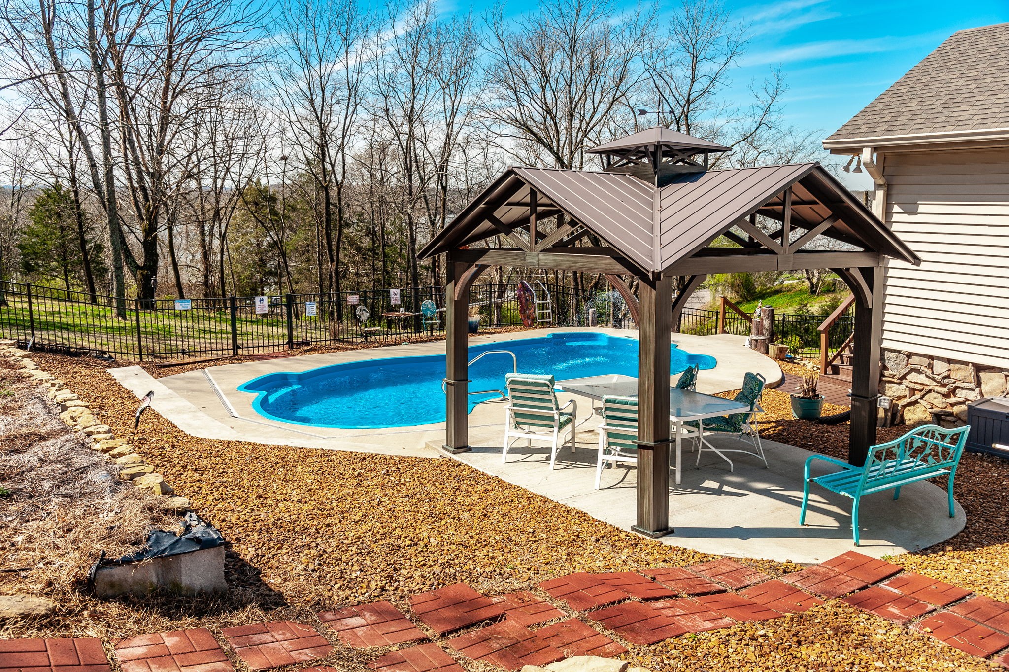 213 Peach Valley Rd Property Photo 45