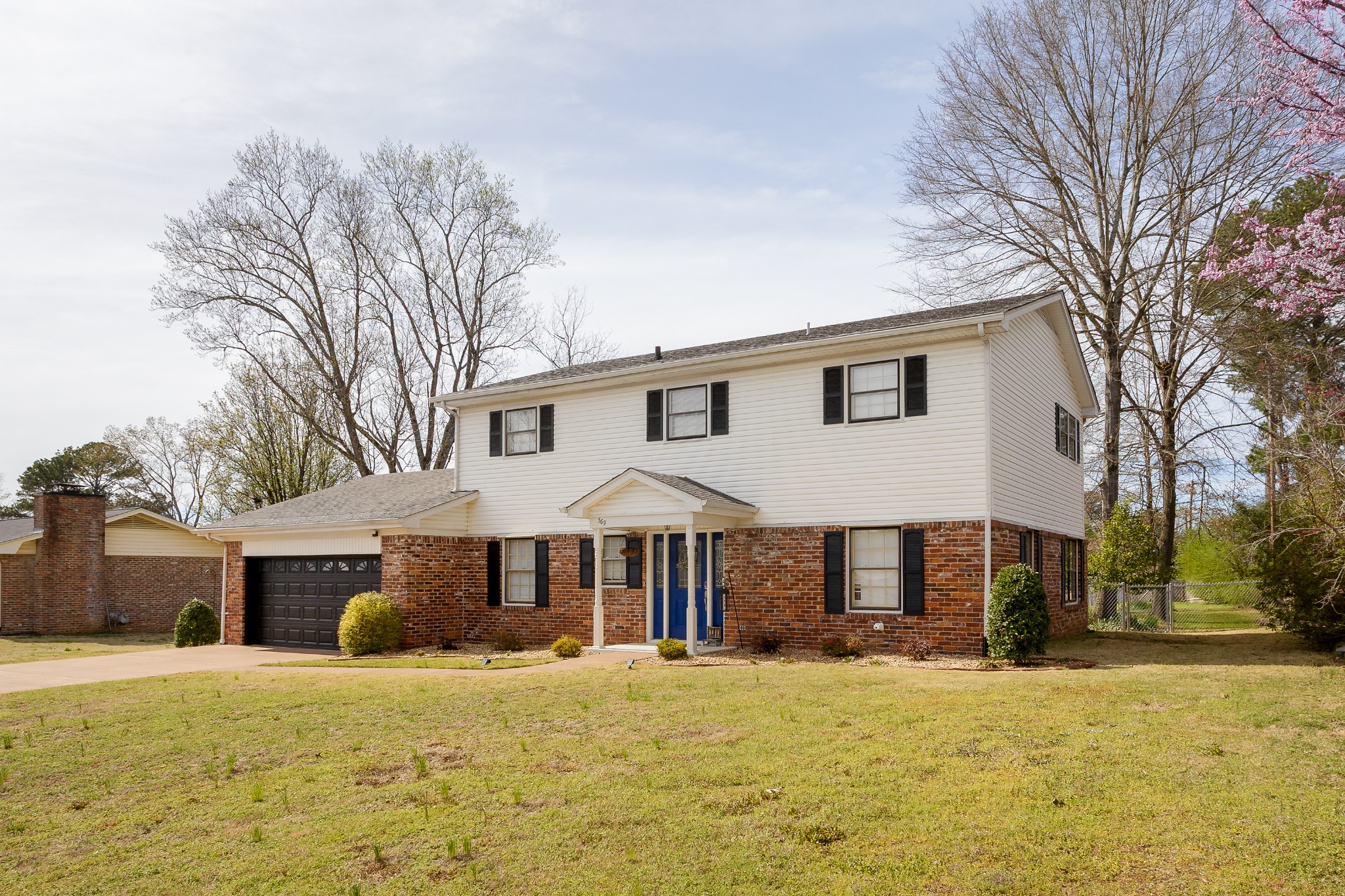 569 Hazelwood Dr