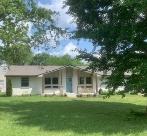 3900 Valley Ridge Dr Property Photo 1