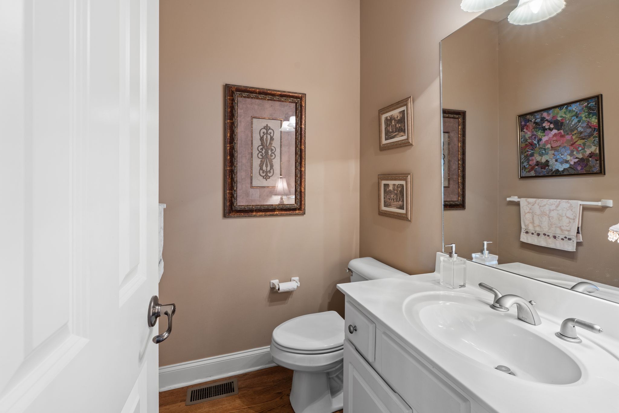 3024 Harrah Dr Property Photo 14