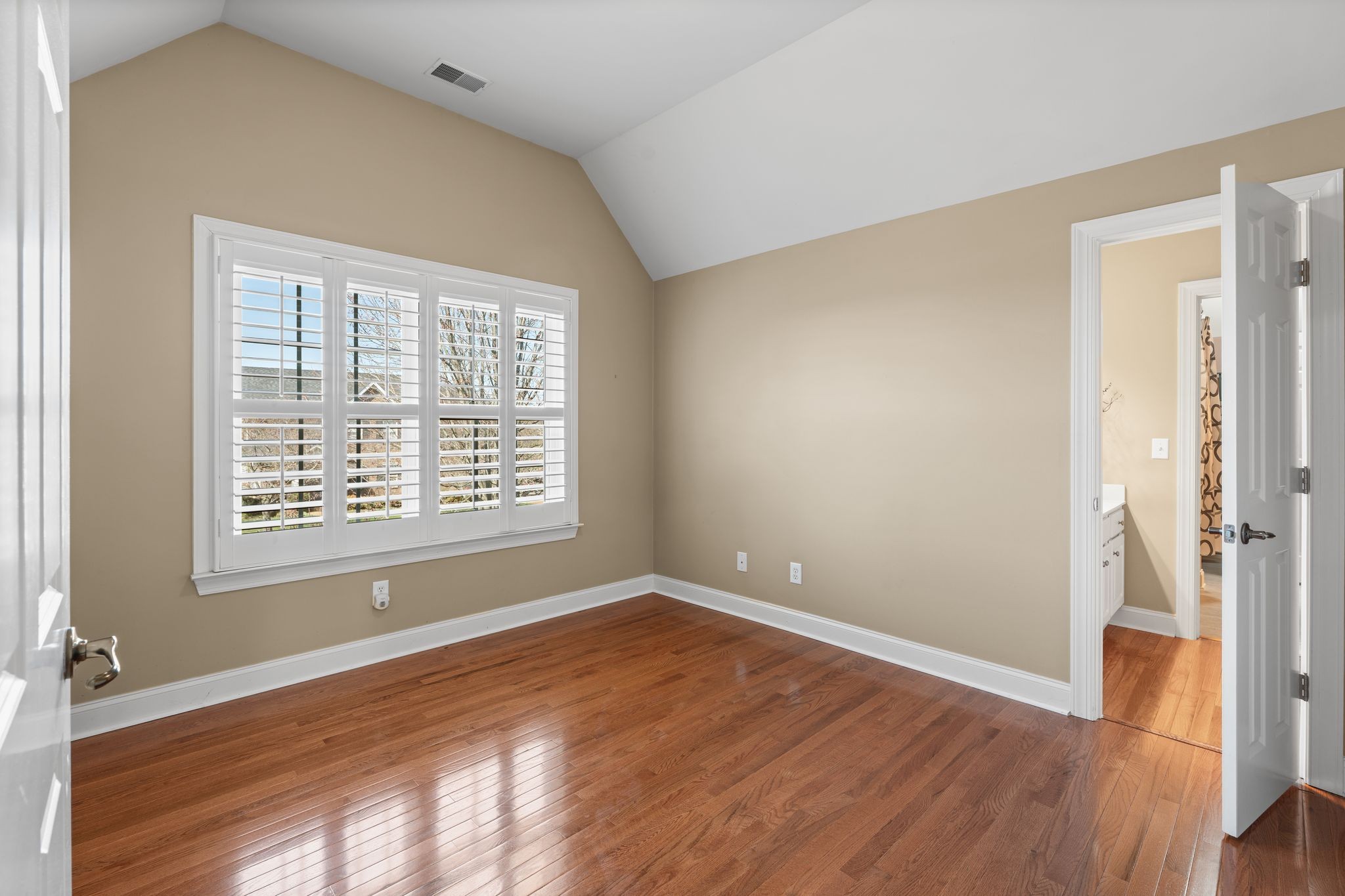 3024 Harrah Dr Property Photo 23