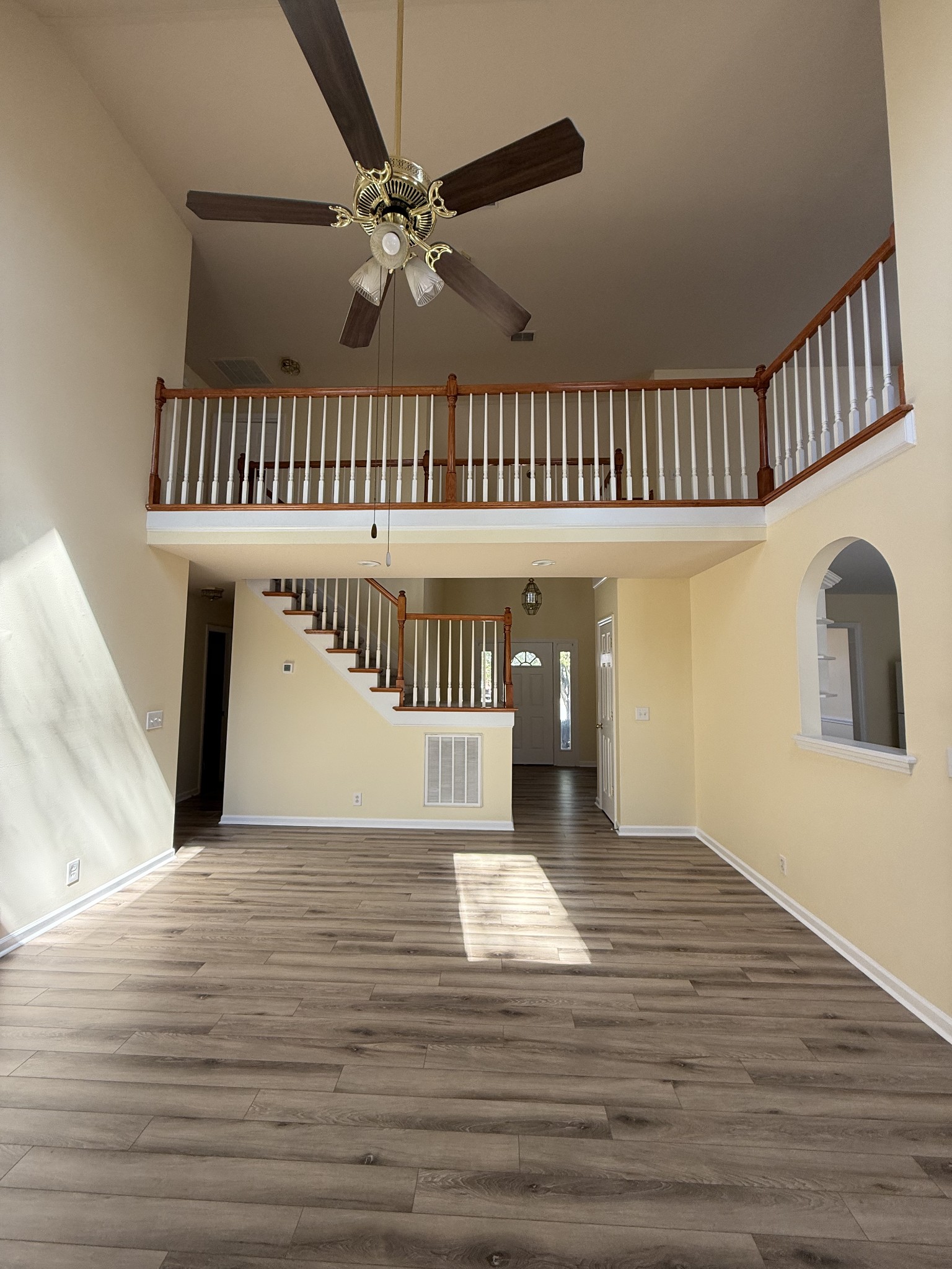222 Mandella Way Property Photo 2