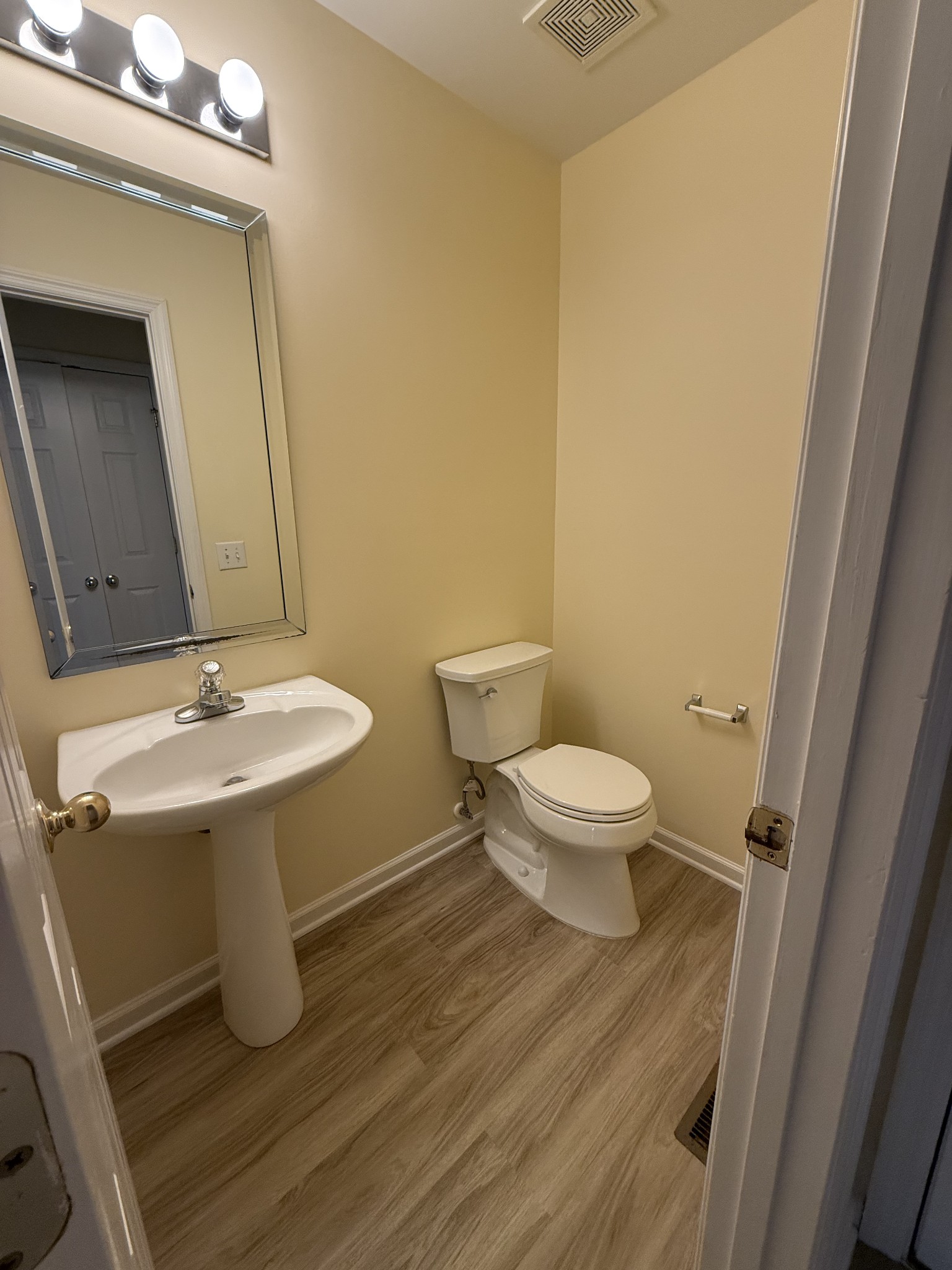 222 Mandella Way Property Photo 16