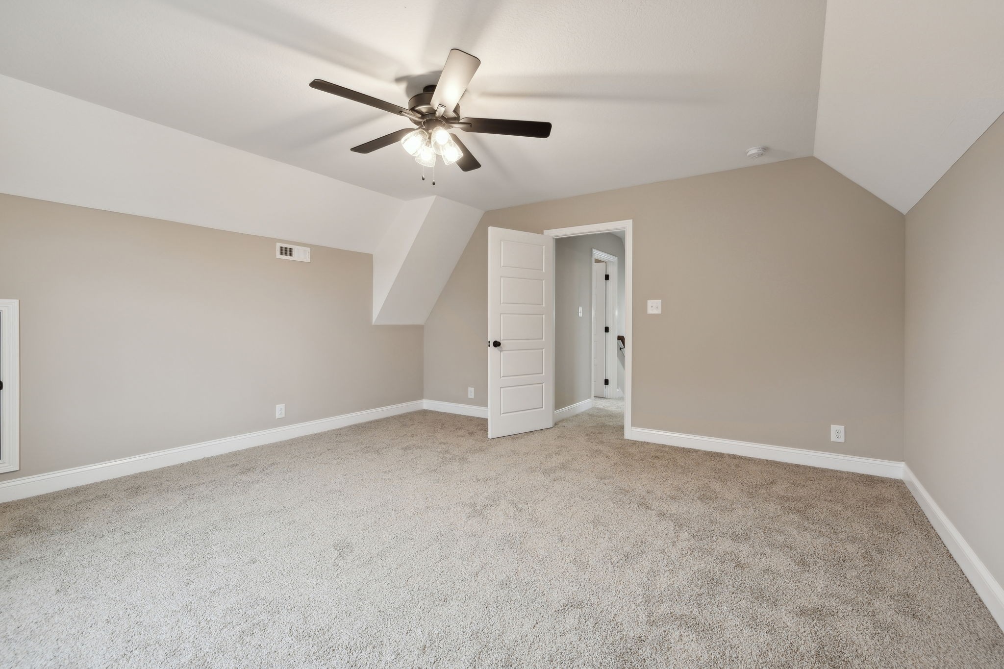 1009 Tufnel Dr Property Photo 29