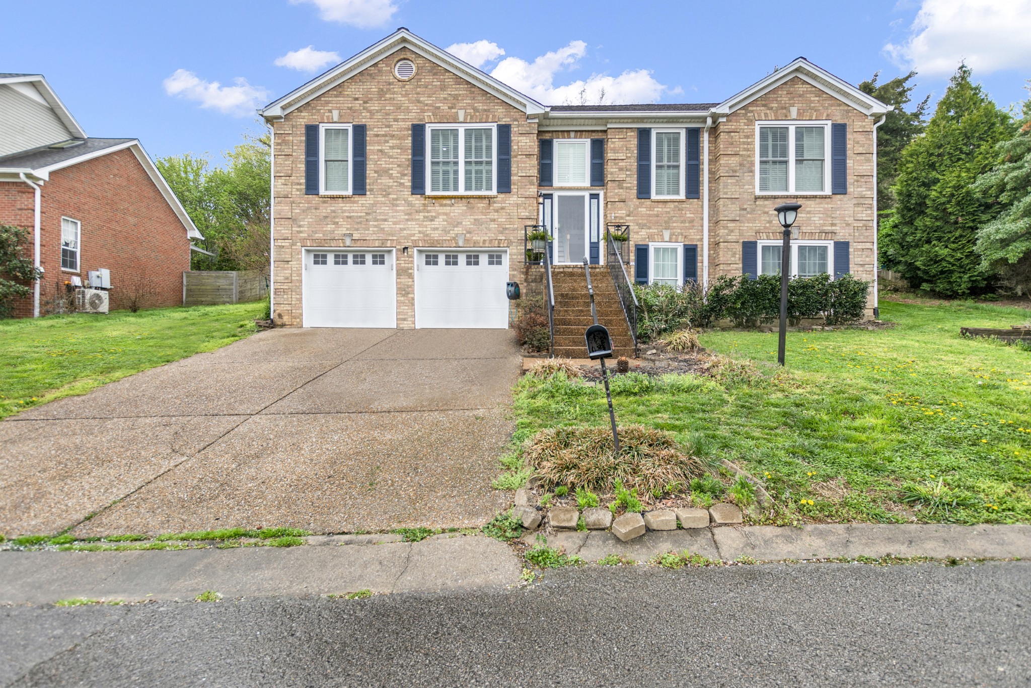 Nashville Real Estate Listings Main Image