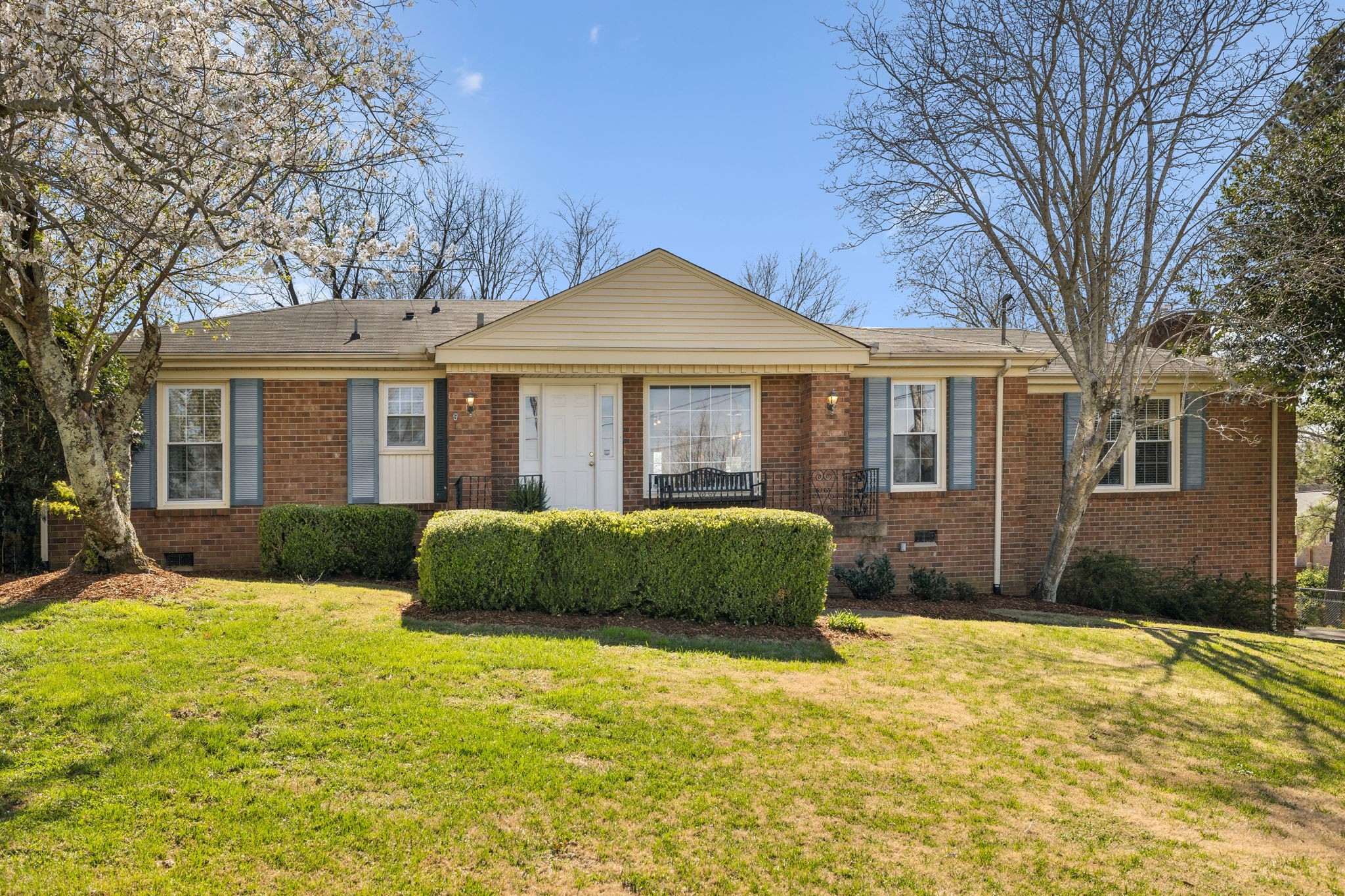 705 Harpeth Pkwy, W Property Photo 1